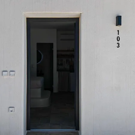 Cardara Naxos * Glinado Naxos